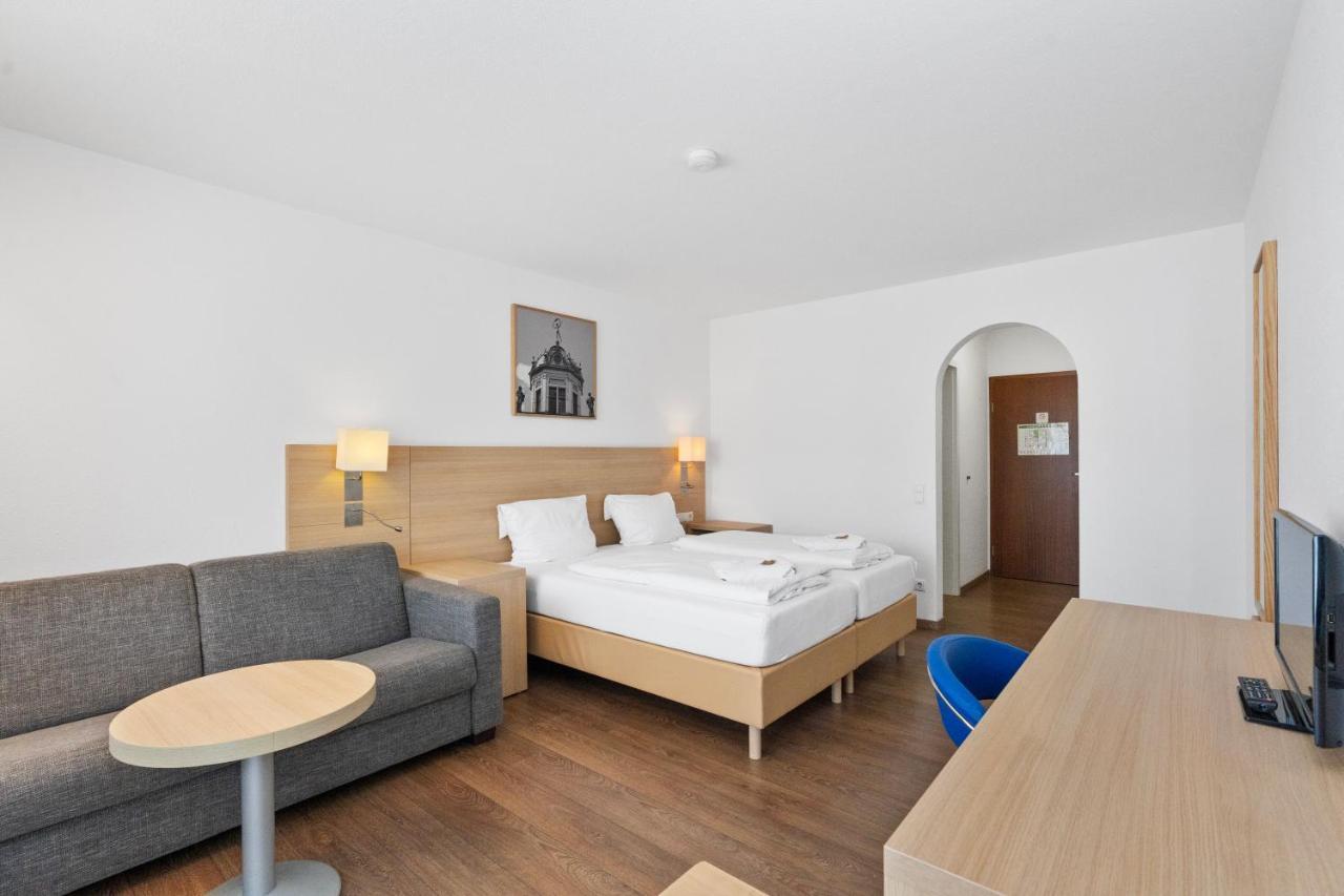 Hotel Adler Фридрихсхафен Экстерьер фото