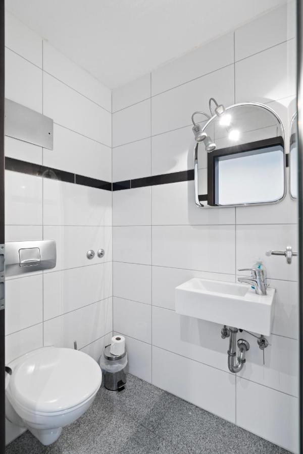Hotel Adler Фридрихсхафен Экстерьер фото